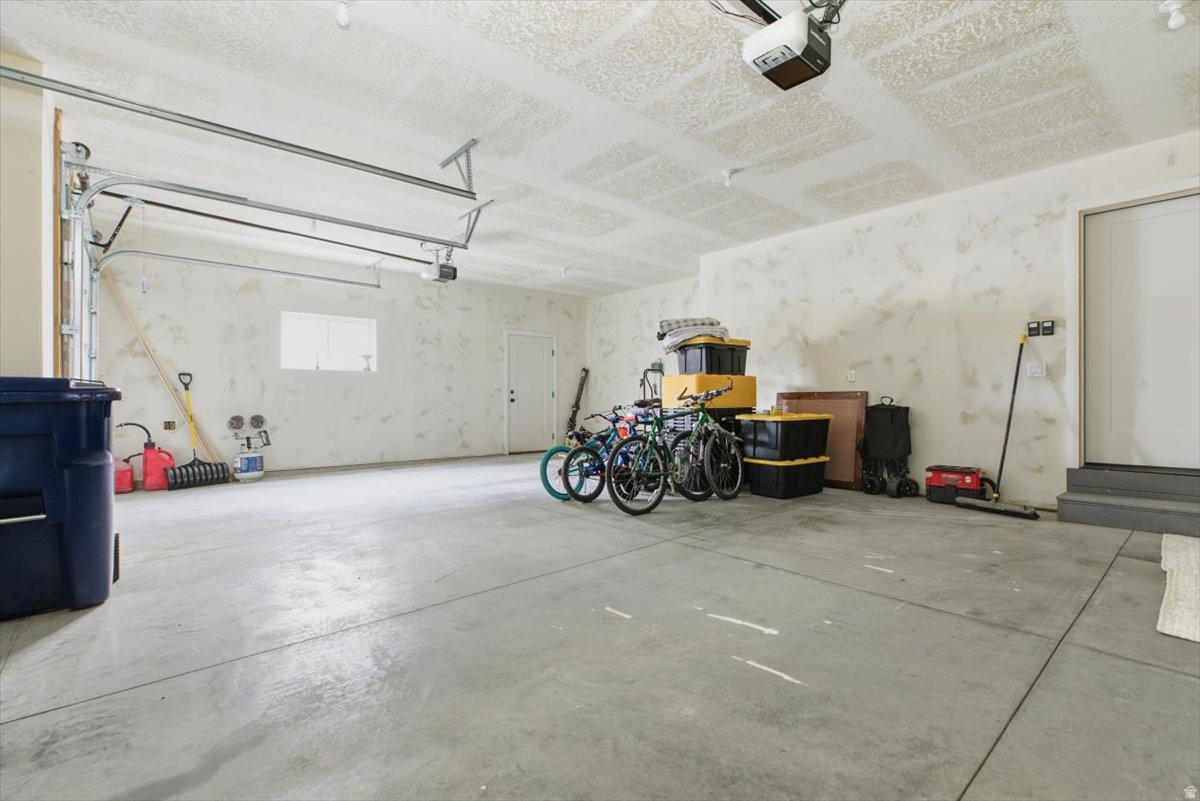 CITY CREEK - Residential