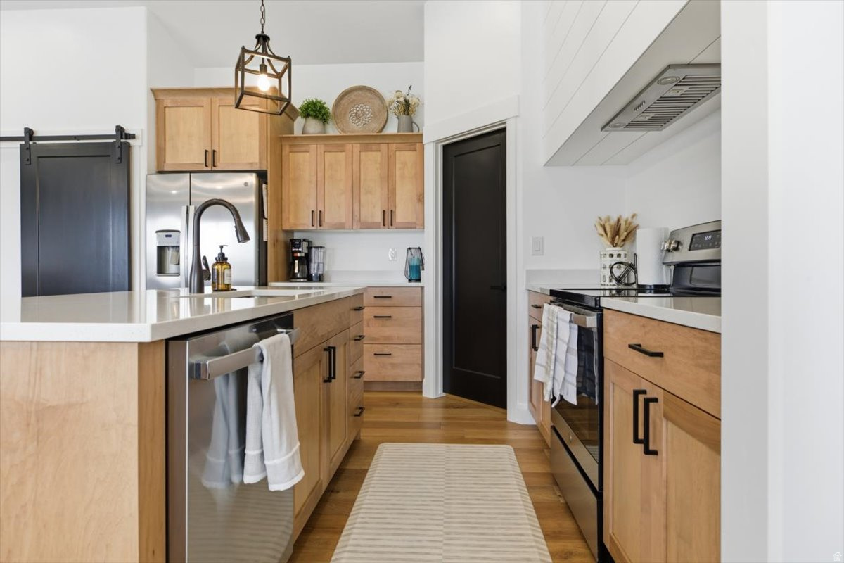 CITY CREEK - Residential