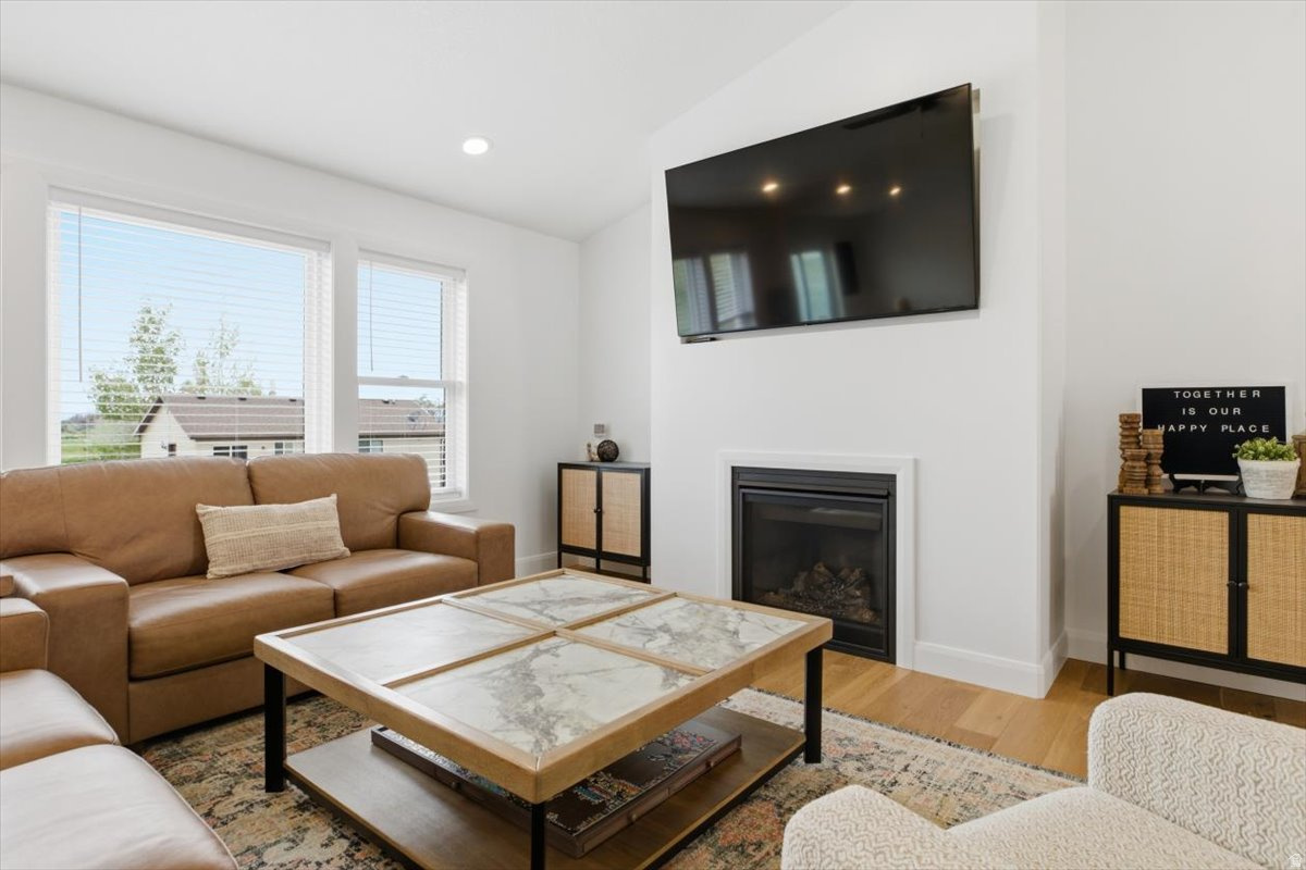 CITY CREEK - Residential