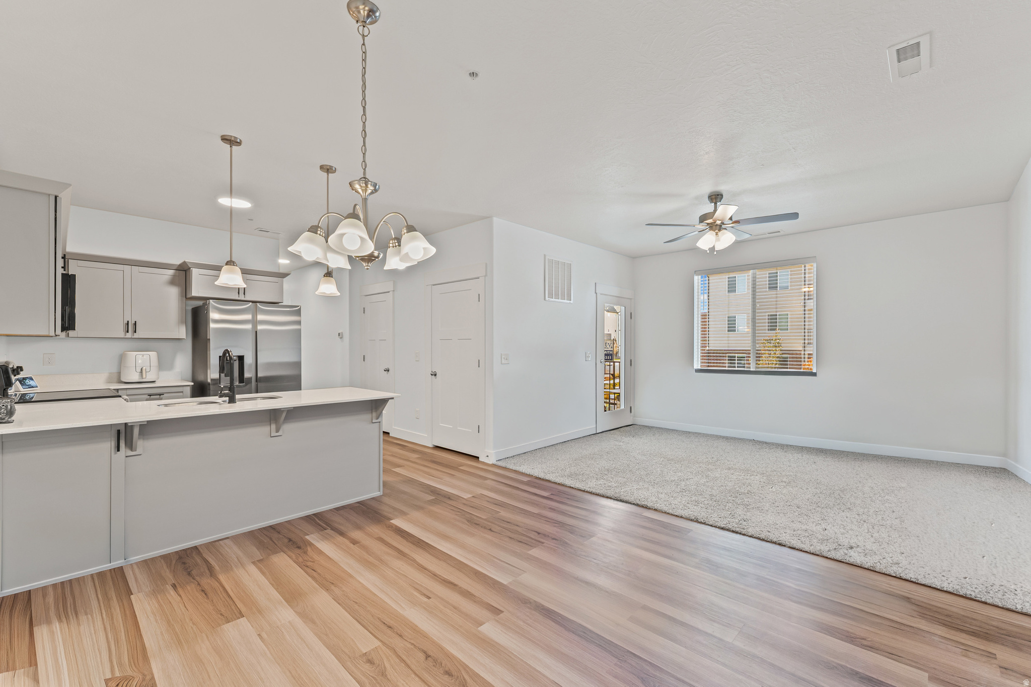 MOUNTAIN RIDGE - Residential