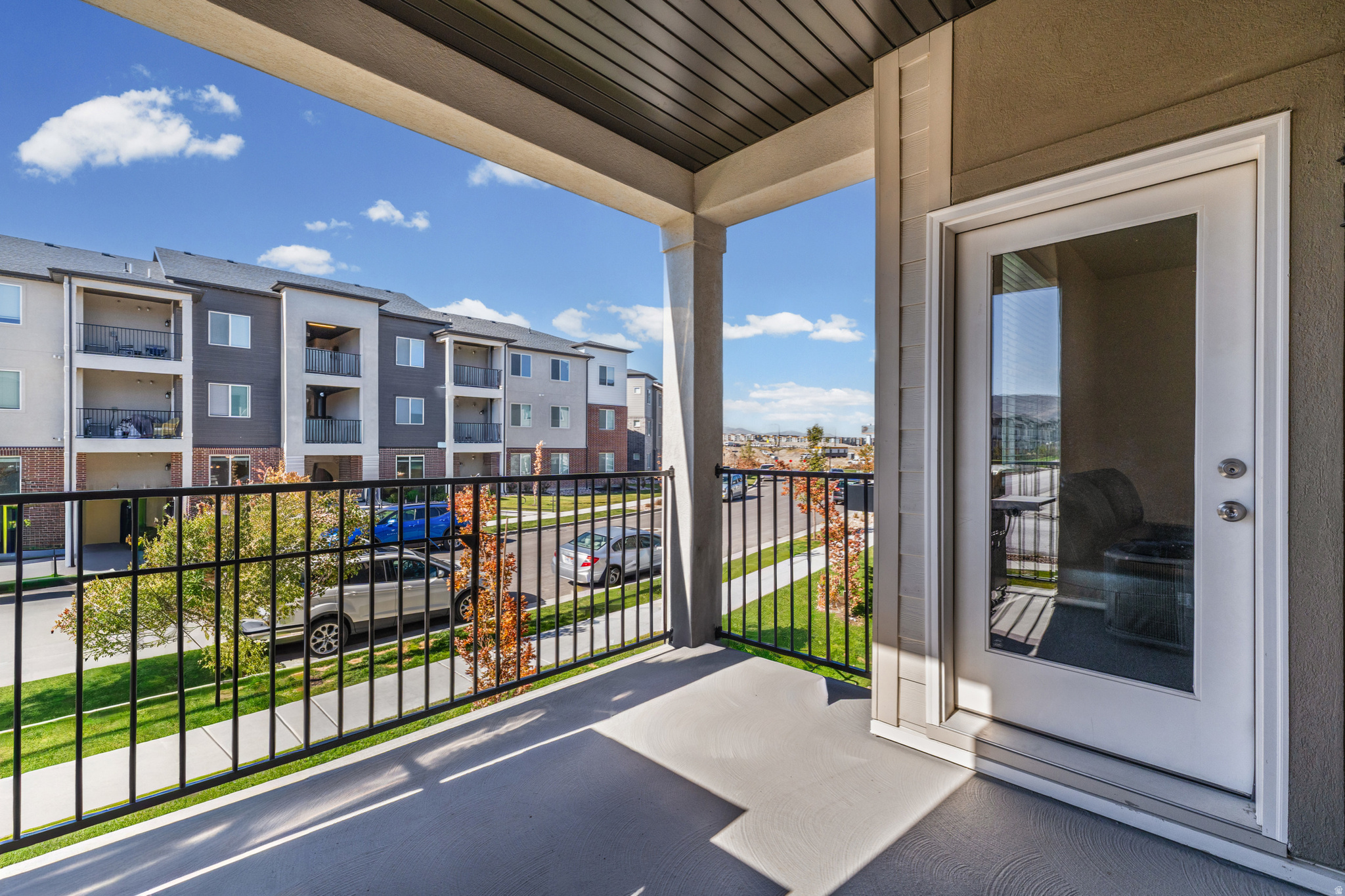 MOUNTAIN RIDGE - Residential