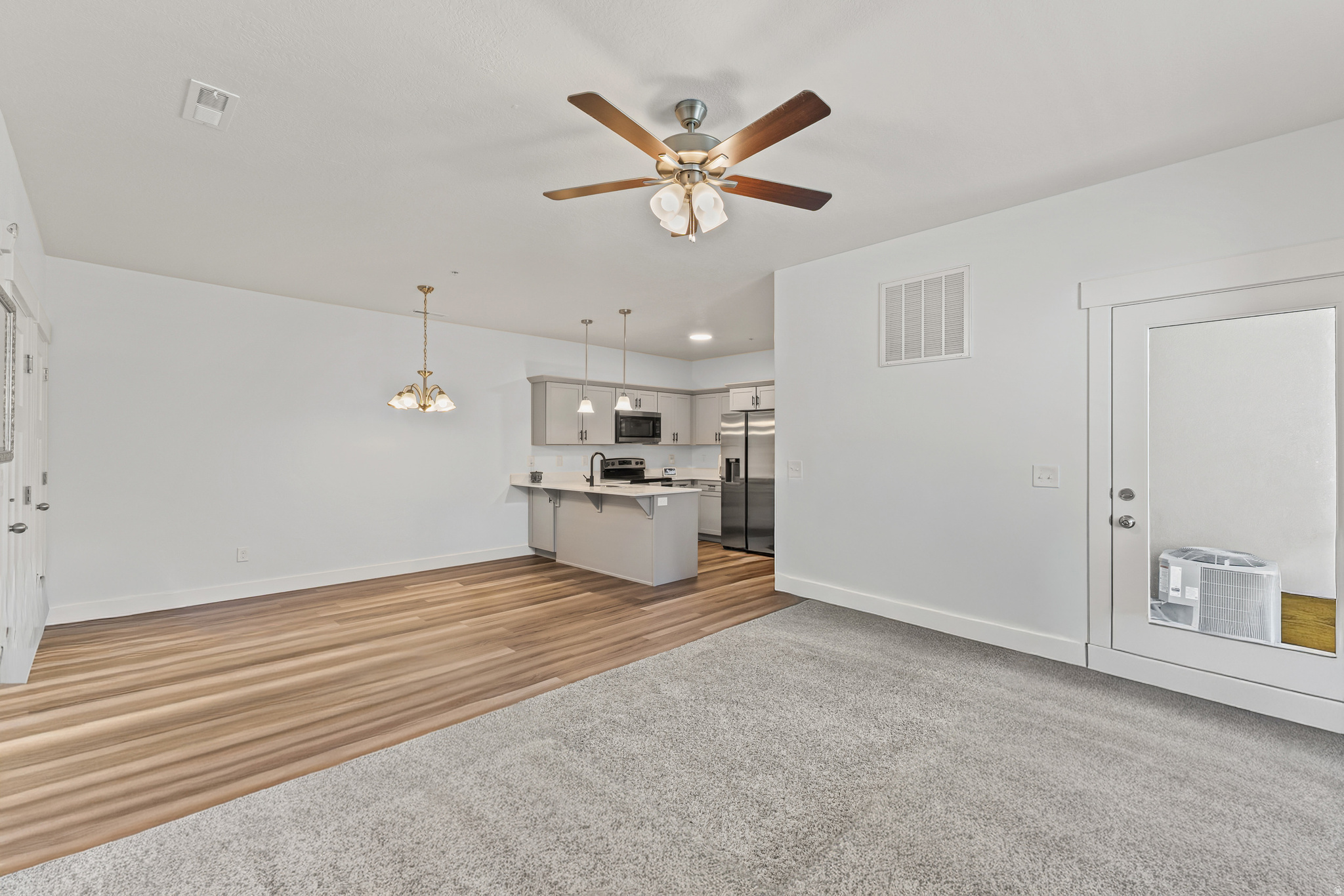 MOUNTAIN RIDGE - Residential