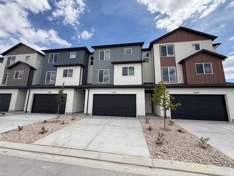 Townhouse For Sale - 5246 N Greenfield Way #332<br/> Eagle Mountain, UT 84005