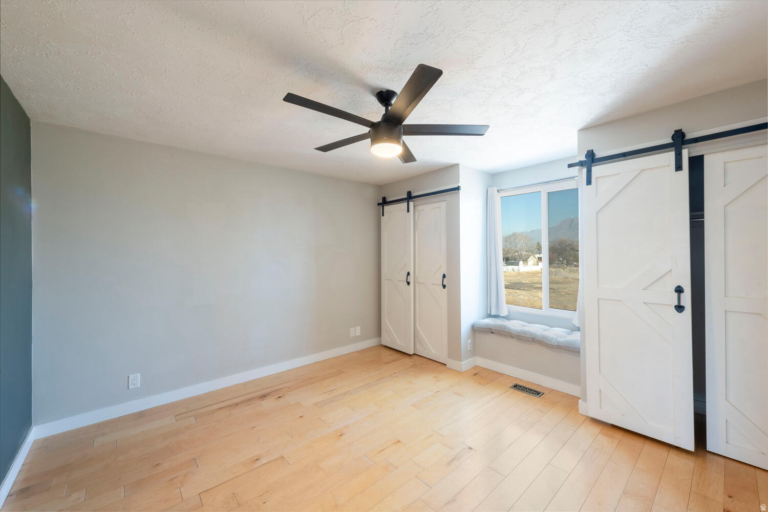 CRYSTAL RIDGE - Residential