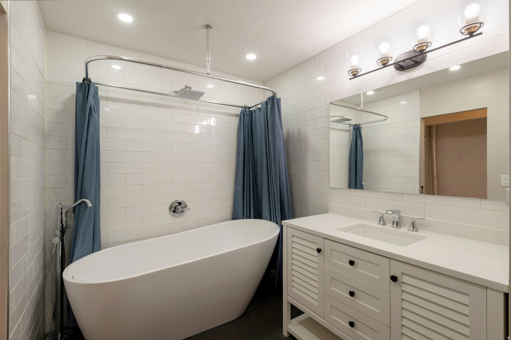 CRYSTAL RIDGE - Residential