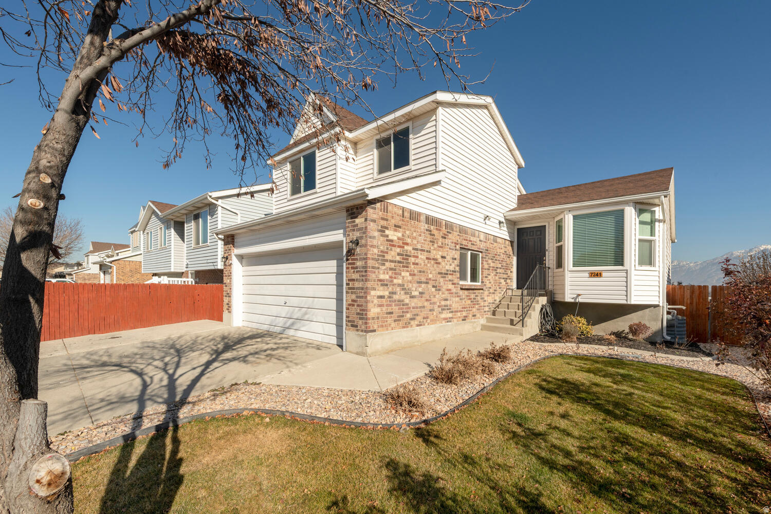 CRYSTAL RIDGE - Residential