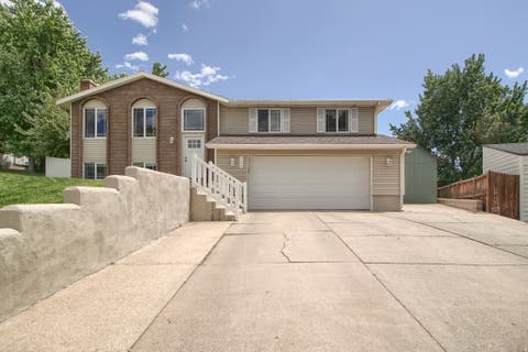 Photo of 154 E 650 S, Farmington, UT 84025 (MLS # 2160365)