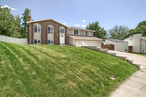 Tiny photo for 154 E 650 S, Farmington, UT 84025 (MLS # 2160365)