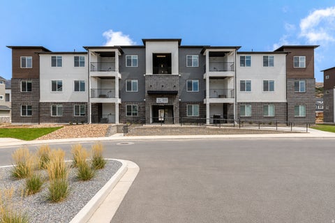 Condo For Sale - 4695 S 690 St #U202<br/> Mapleton, UT 84664