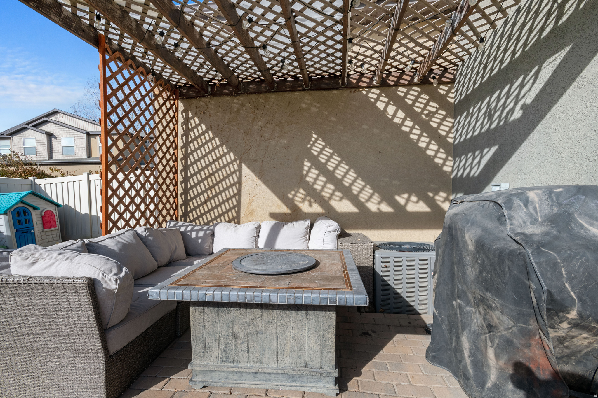 HARVEST HILLS PUD - Residential Income