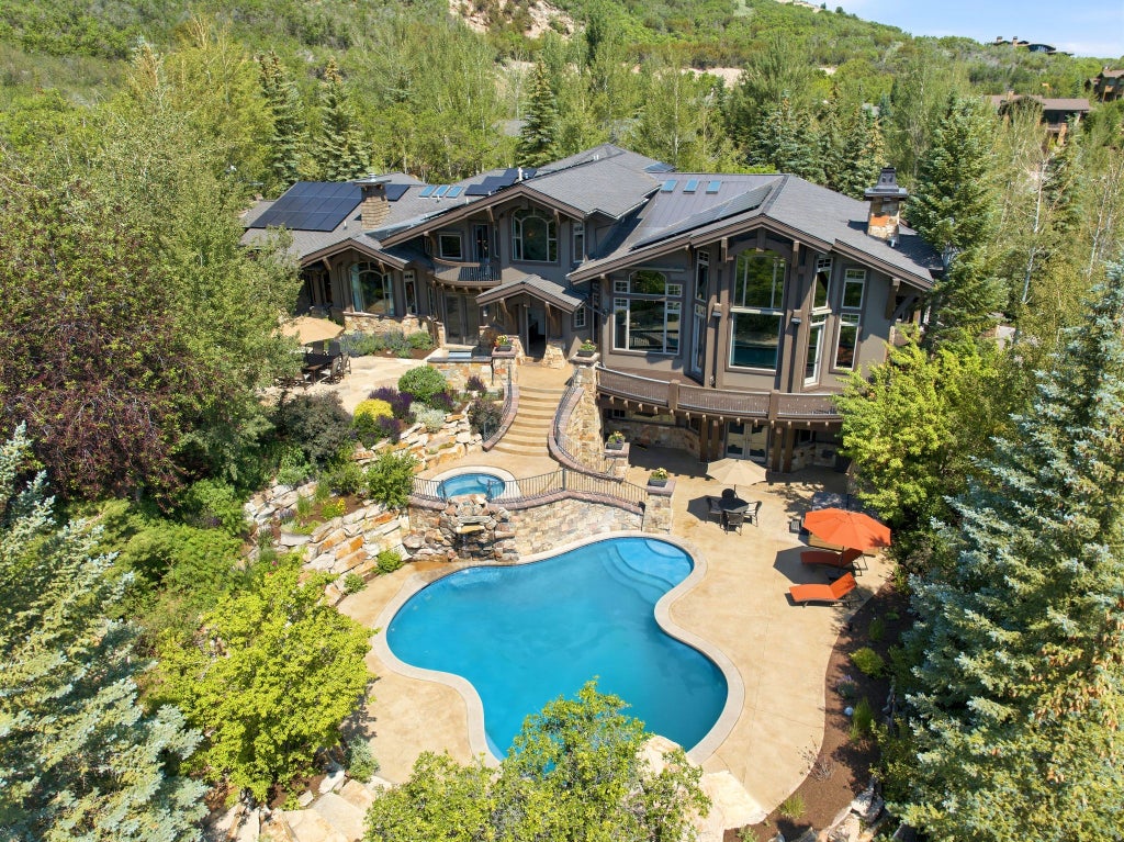 Photo of 35 SANDSTONE CV, Park City, UT 84060 (MLS # 2169253)