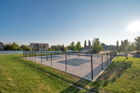 Tiny photo for 971 S KAYS DR, Kaysville, UT 84037 (MLS # 2176721)