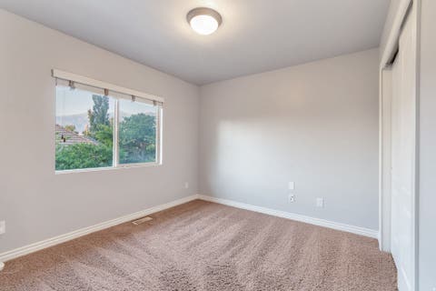 Tiny photo for 971 S KAYS DR, Kaysville, UT 84037 (MLS # 2176721)
