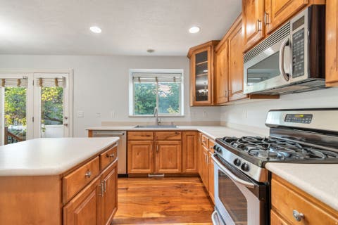 Tiny photo for 971 S KAYS DR, Kaysville, UT 84037 (MLS # 2176721)