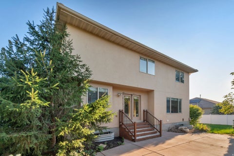 Tiny photo for 971 S KAYS DR, Kaysville, UT 84037 (MLS # 2176721)