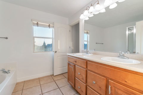 Tiny photo for 971 S KAYS DR, Kaysville, UT 84037 (MLS # 2176721)