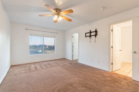 Tiny photo for 971 S KAYS DR, Kaysville, UT 84037 (MLS # 2176721)