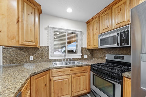 Tiny photo for 4539 S 375 E, Washington Terrace, UT 84405 (MLS # 2182052)