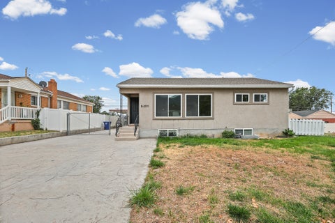 Photo of 4539 S 375 E, Washington Terrace, UT 84405 (MLS # 2182052)