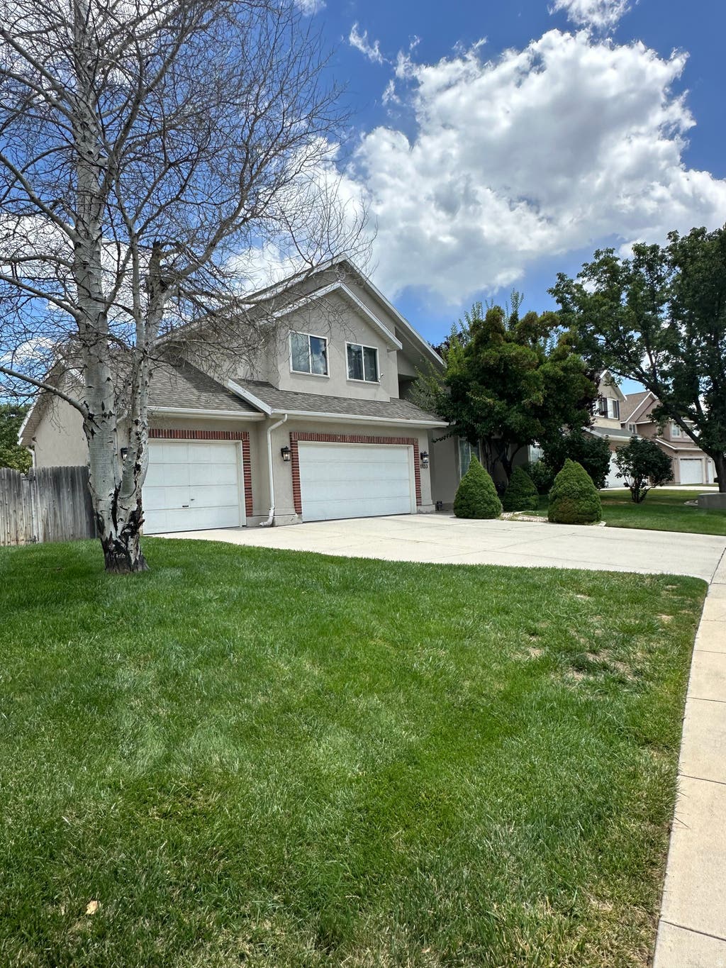 Photo of 11133 S CRESCENT VISTA LN LN, Sandy, UT 84070 (MLS # 2170420)