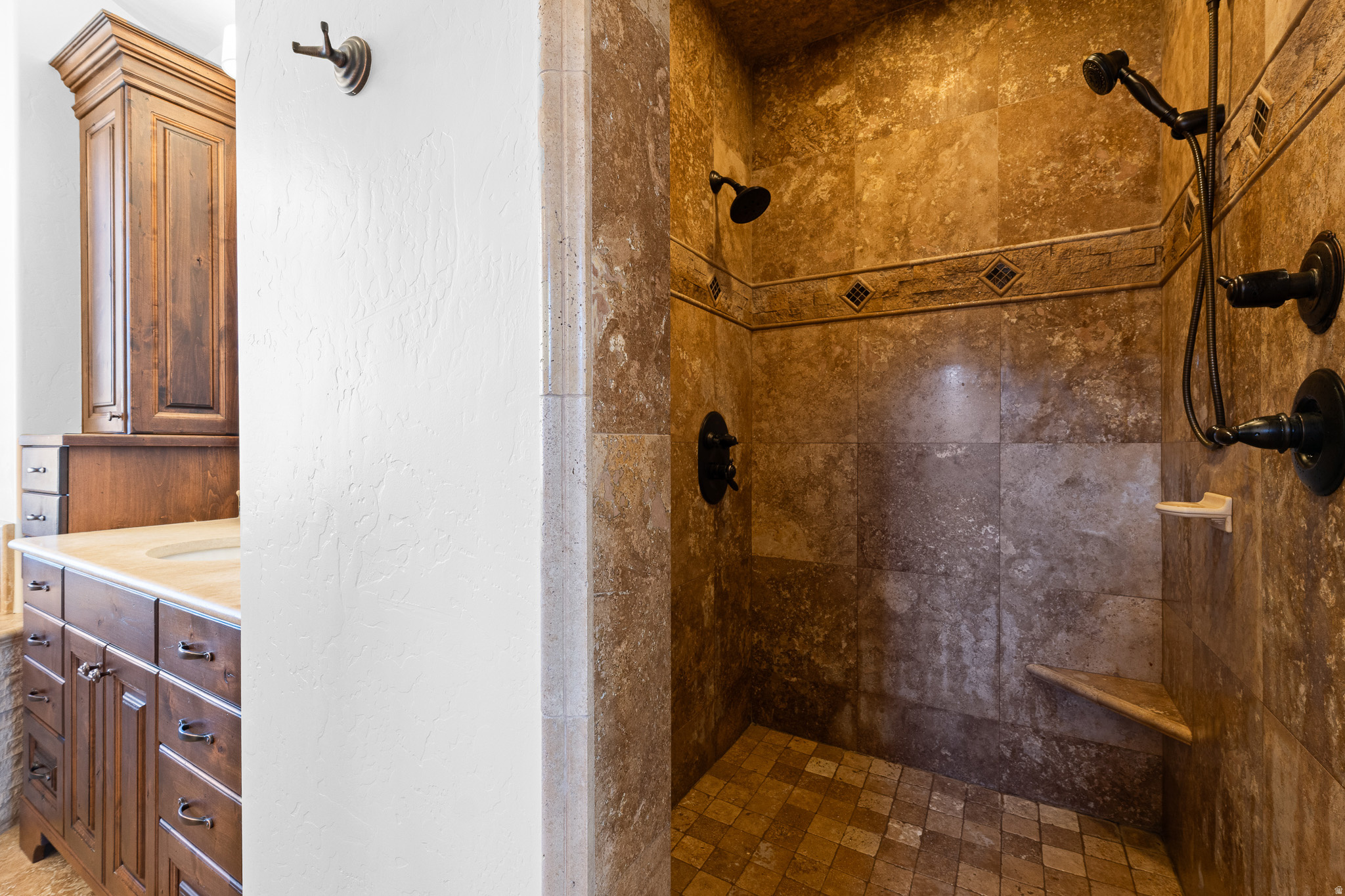 DEER RIDGE AT HIDDEN - Residential