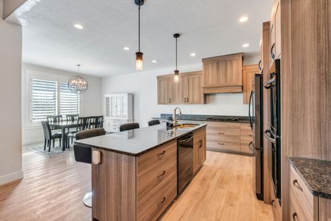 Tiny photo for 68 N 300 E, Santaquin, UT 84655 (MLS # 2149704)