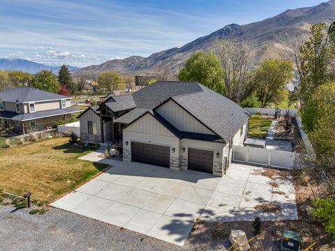 Tiny photo for 68 N 300 E, Santaquin, UT 84655 (MLS # 2149704)