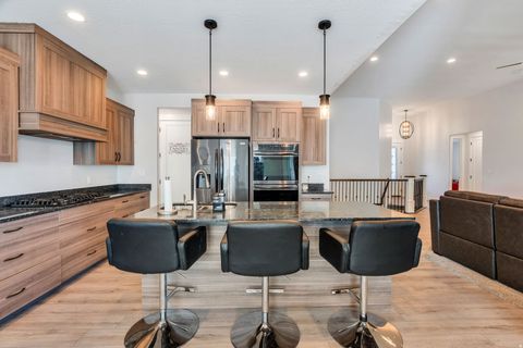 Tiny photo for 68 N 300 E, Santaquin, UT 84655 (MLS # 2149704)