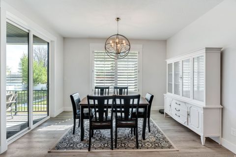 Tiny photo for 68 N 300 E, Santaquin, UT 84655 (MLS # 2149704)