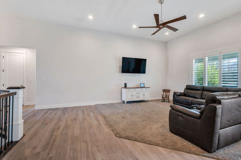 Tiny photo for 68 N 300 E, Santaquin, UT 84655 (MLS # 2149704)