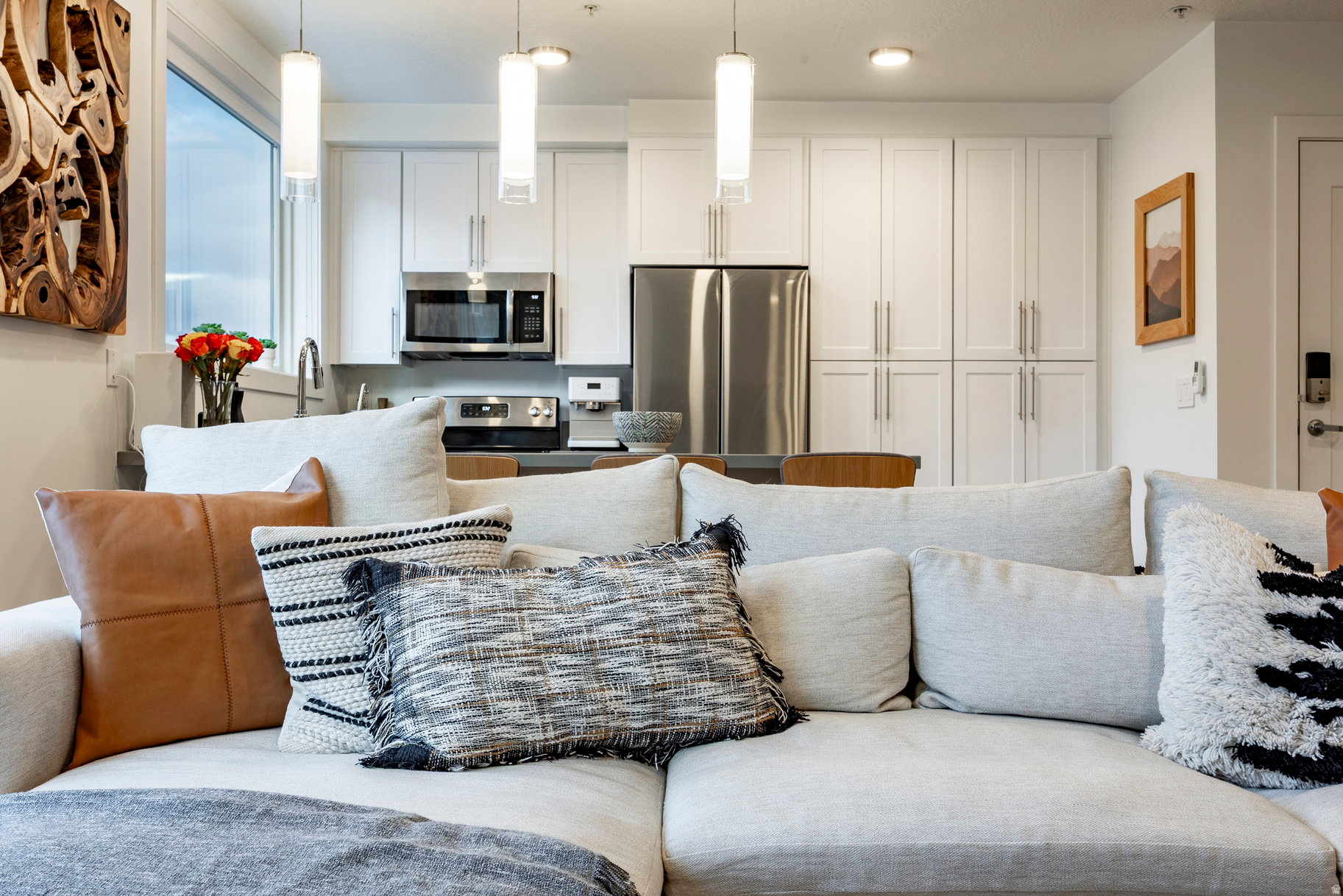 KINGS CROWN - Residential