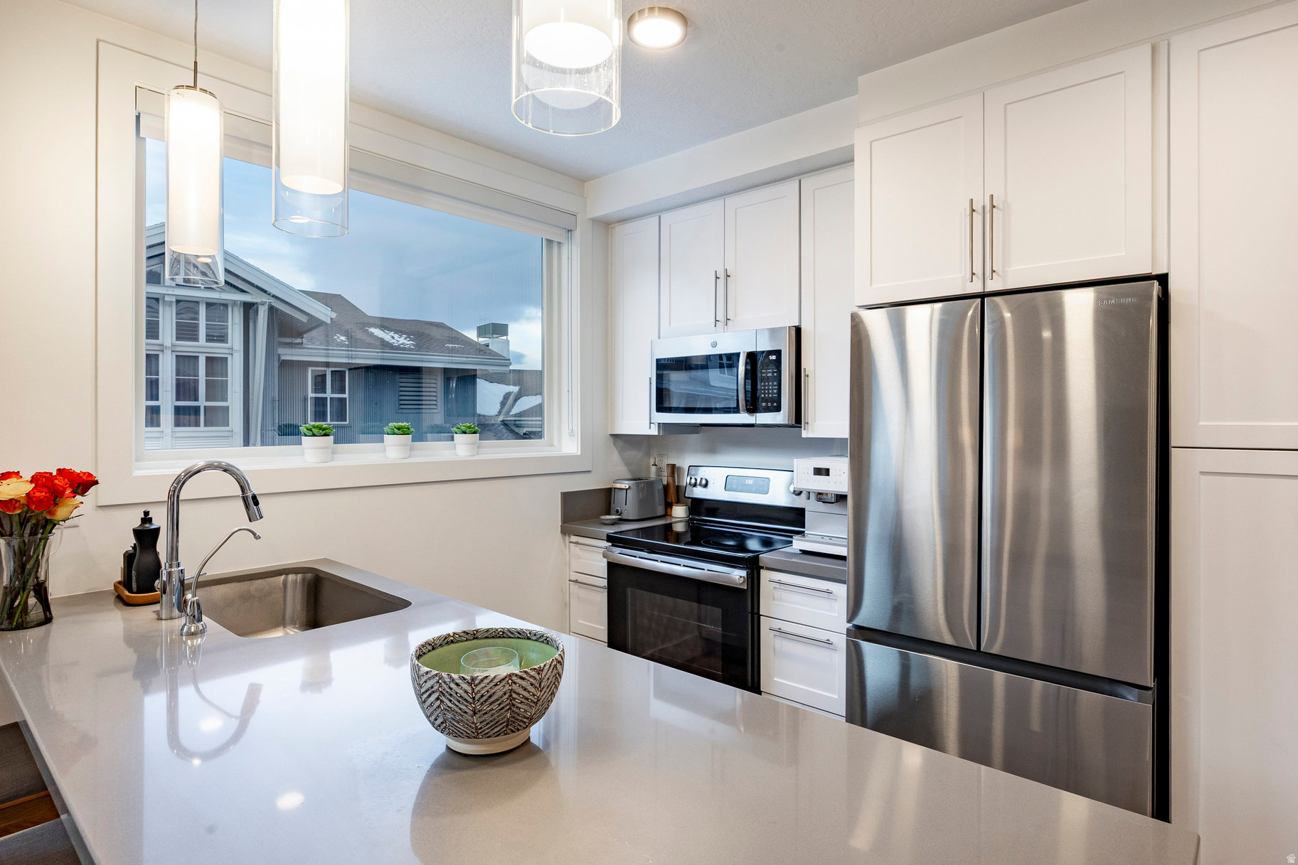 KINGS CROWN - Residential