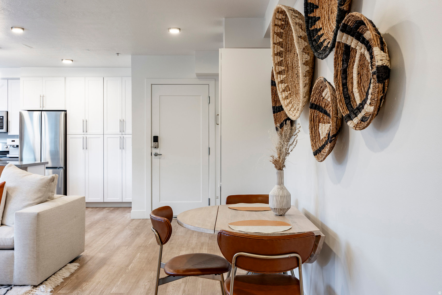 KINGS CROWN - Residential