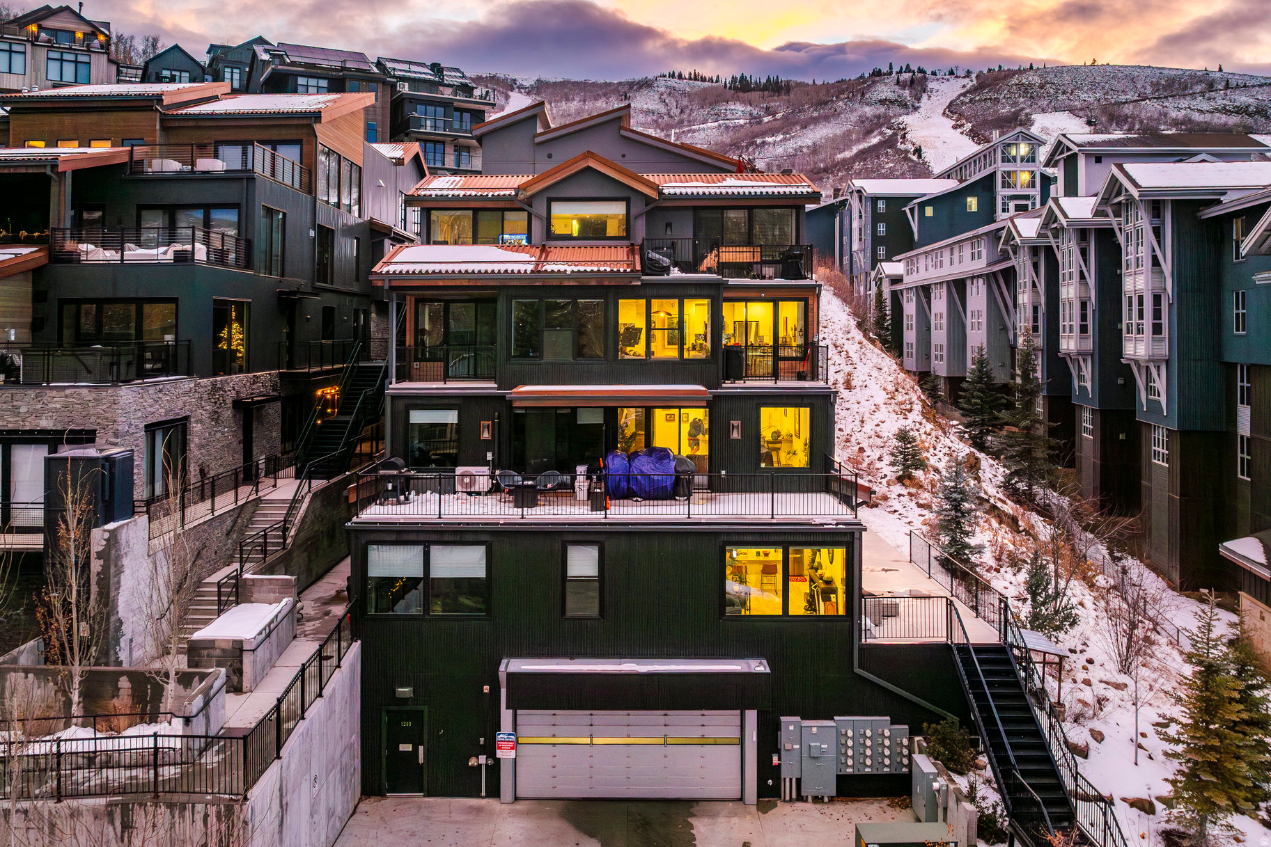 KINGS CROWN - Residential