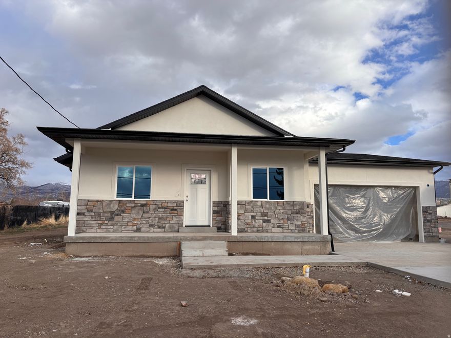 Experience the best of peaceful country living.   This 1,200 sq ft single-level beauty offers 3 bedrooms, 2 bathrooms with  modern finishes and a functional floor plan all on one level. A perfect opportunity to own a new construction! More pictures to come with the progressive of home. NOTE:  Property tax is based on 2025 tax amount without a home on the property.  Buyer and Buyer's Agent to verify all information.