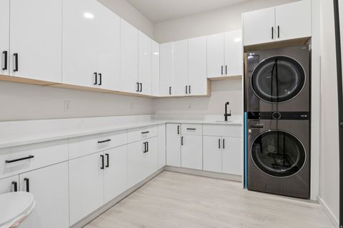 Tiny photo for 283 E 4900 N, Provo, UT 84604 (MLS # 2160562)