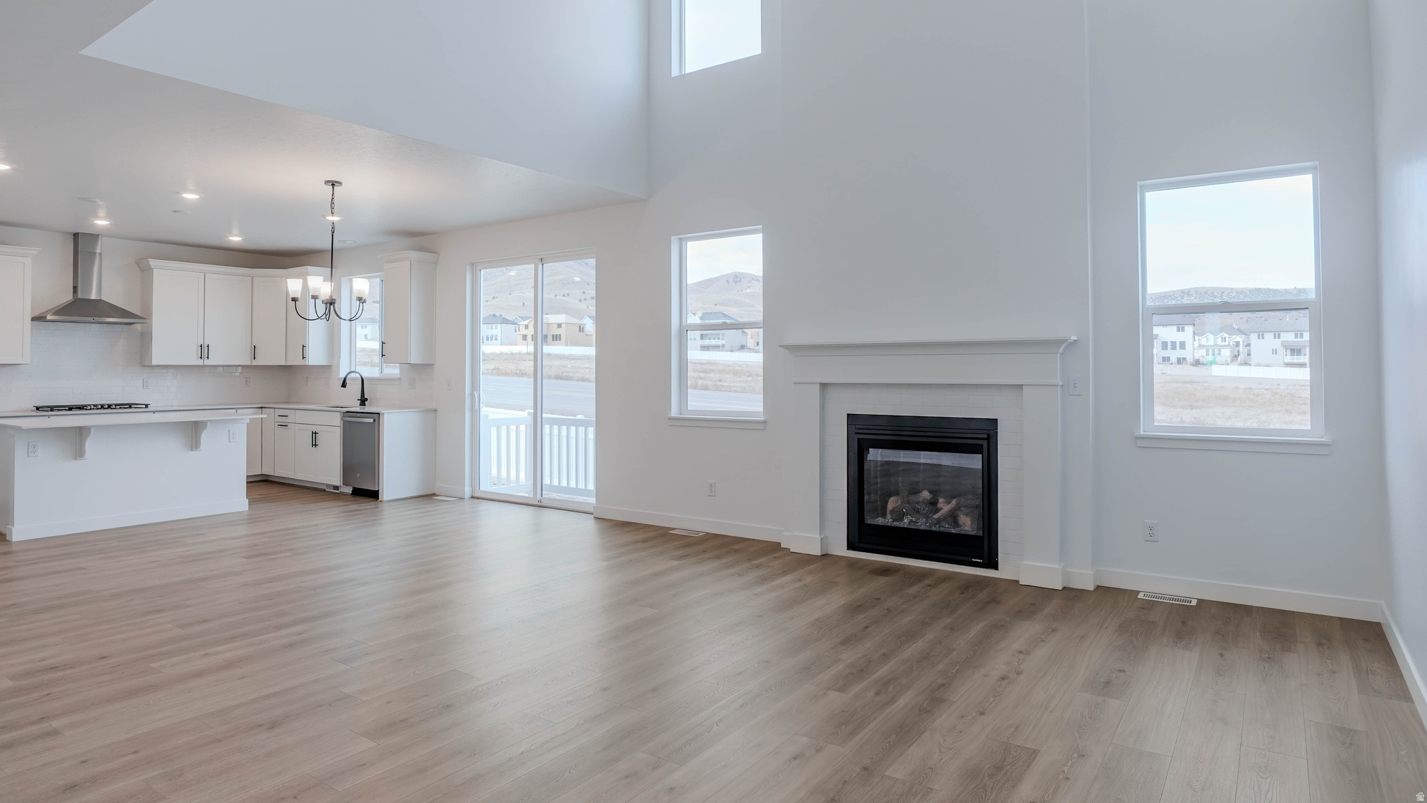 CANTON RIDGE - Residential