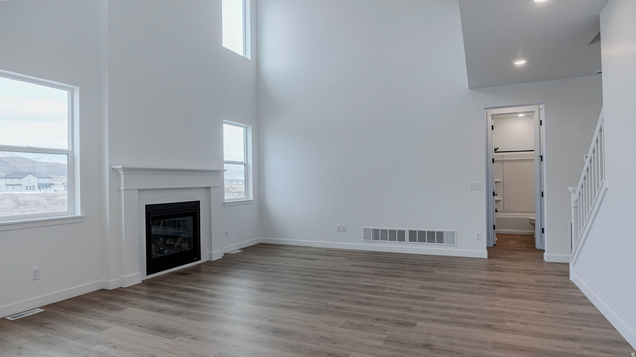 CANTON RIDGE - Residential