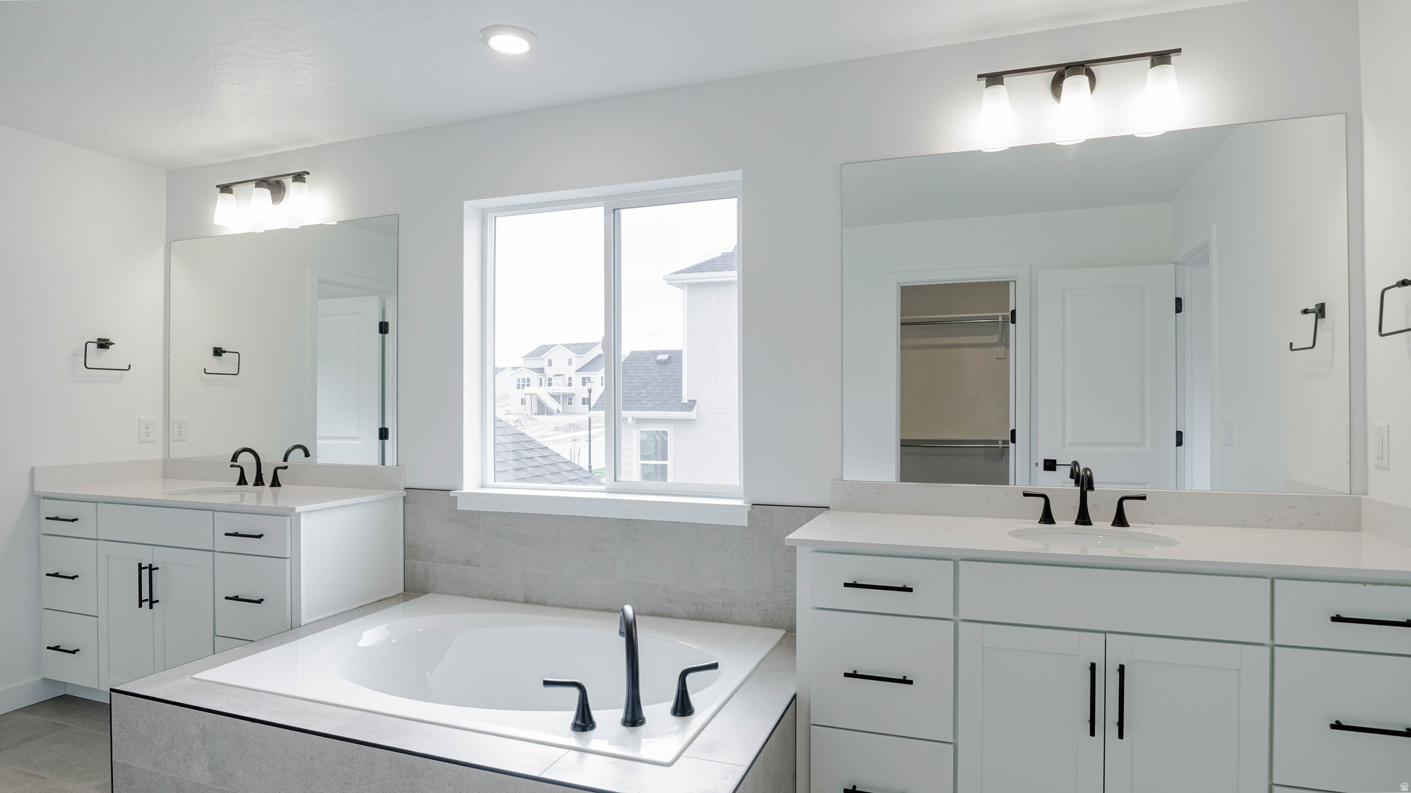 CANTON RIDGE - Residential