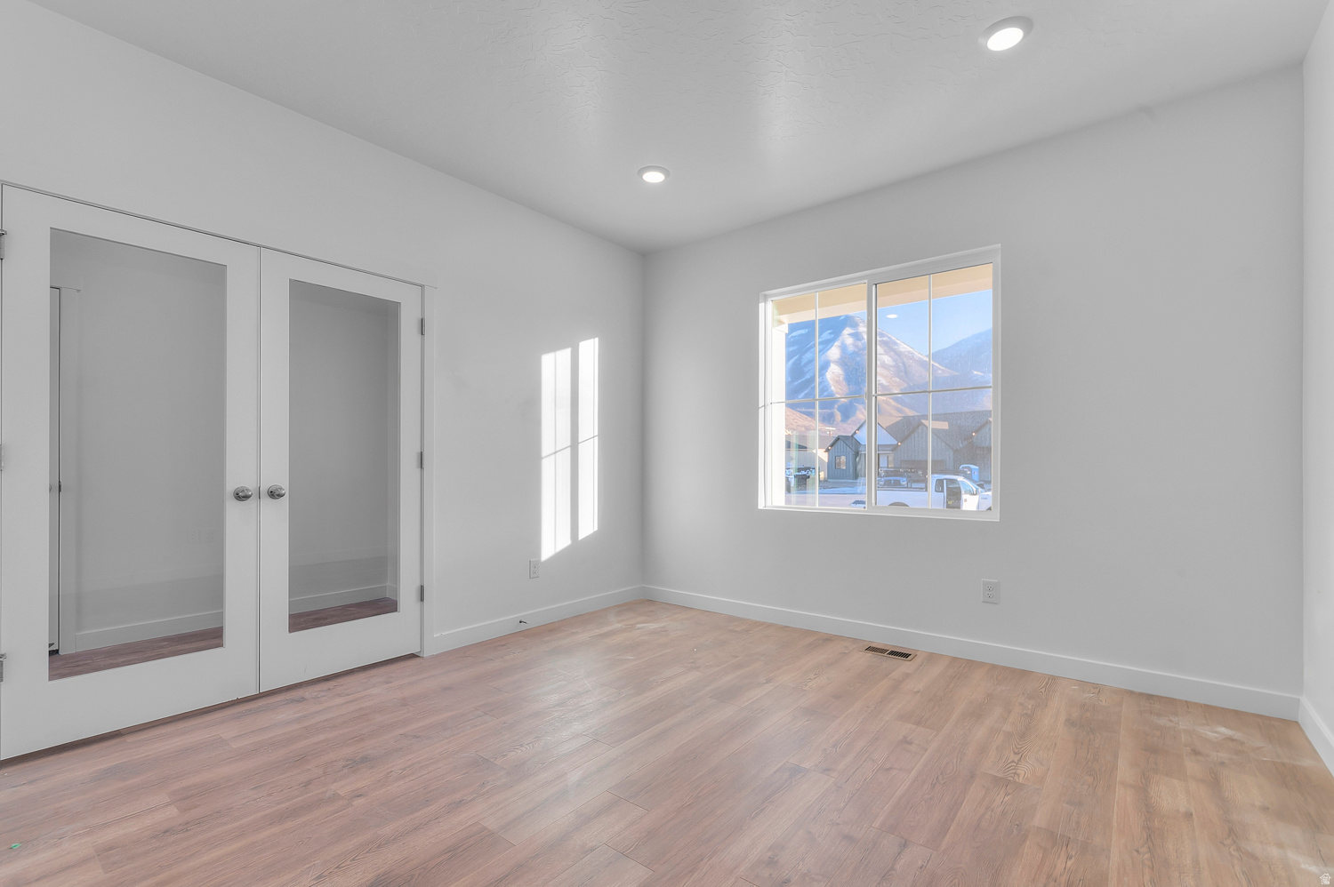 VIRIDIAN - Residential