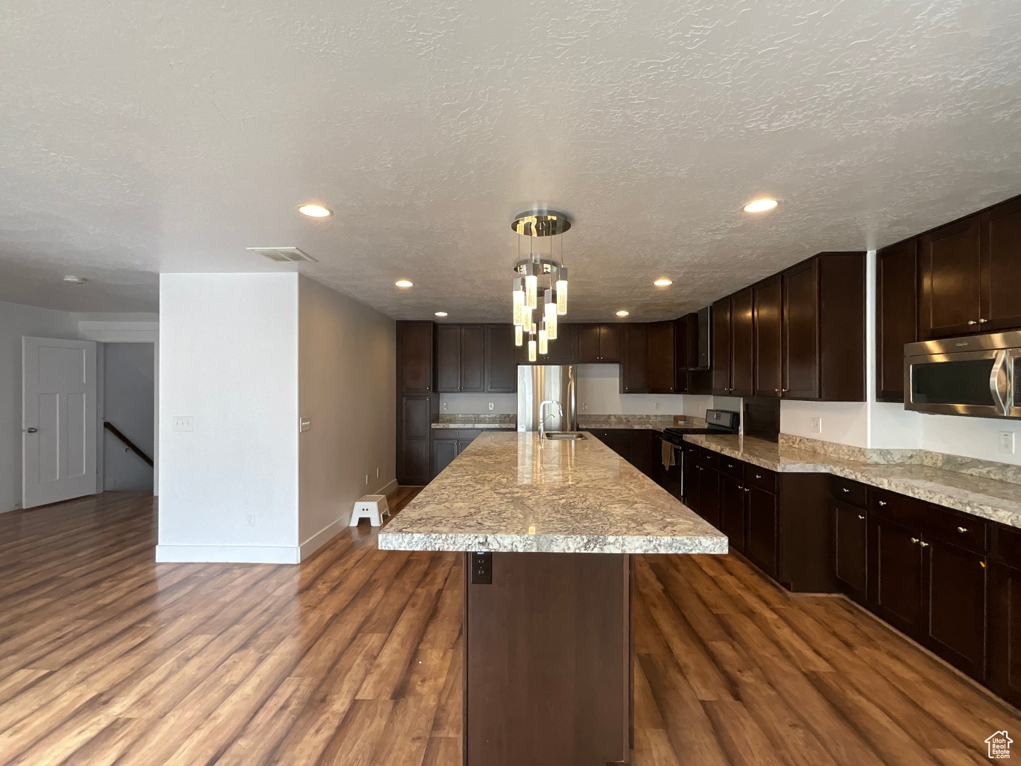 TOBERMORY RIDGE - Residential