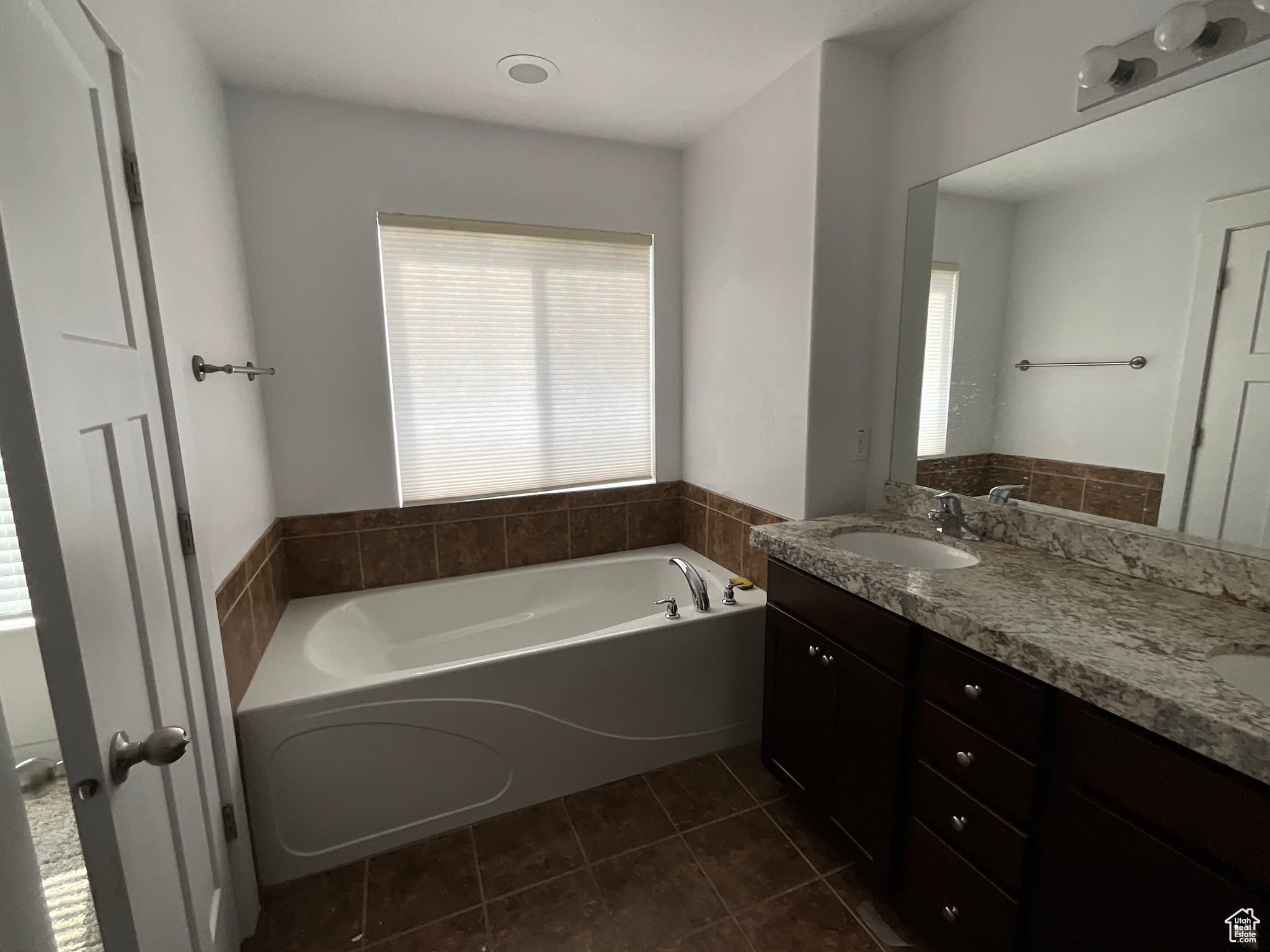 TOBERMORY RIDGE - Residential