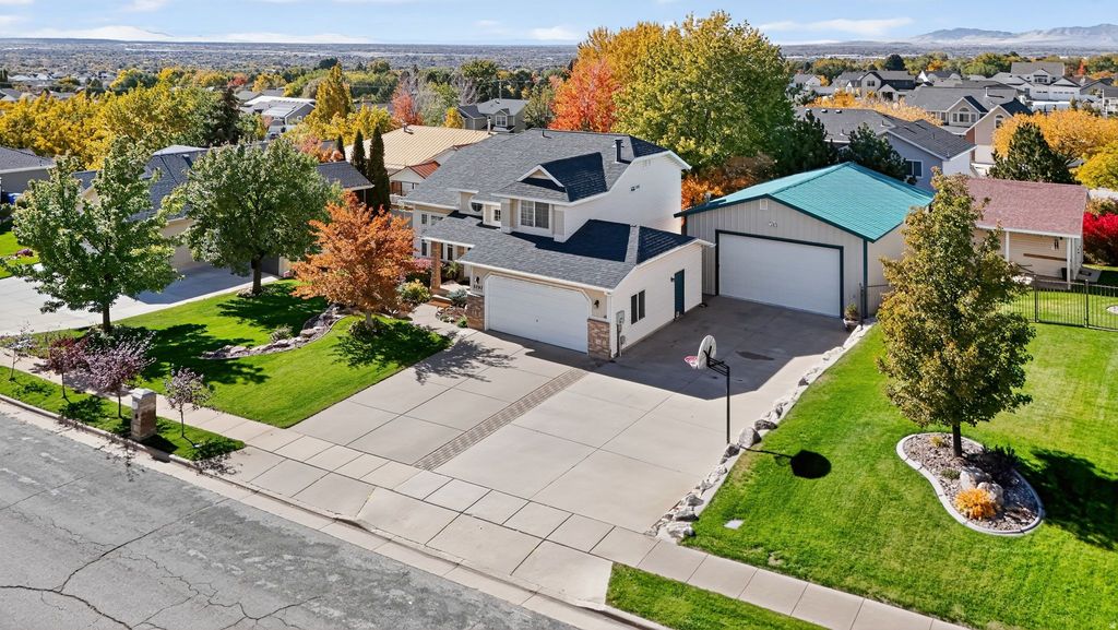 Photo of 2797 N 1275 E, North Ogden, UT 84414 (MLS # 2119870)