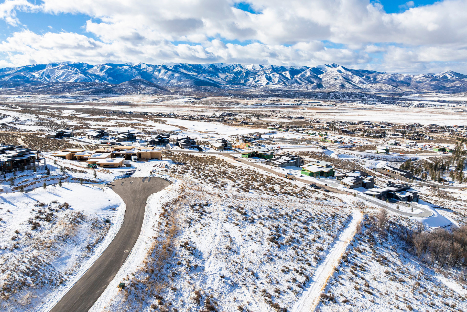 ELK RIDGE BLUFFS - Land