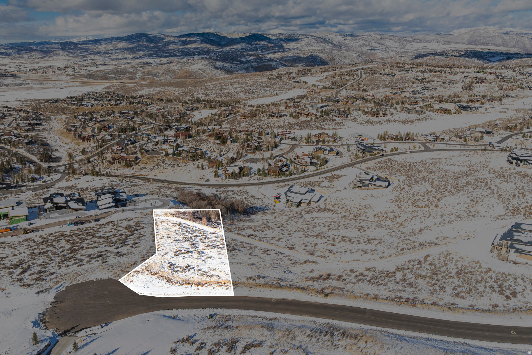 ELK RIDGE BLUFFS - Land