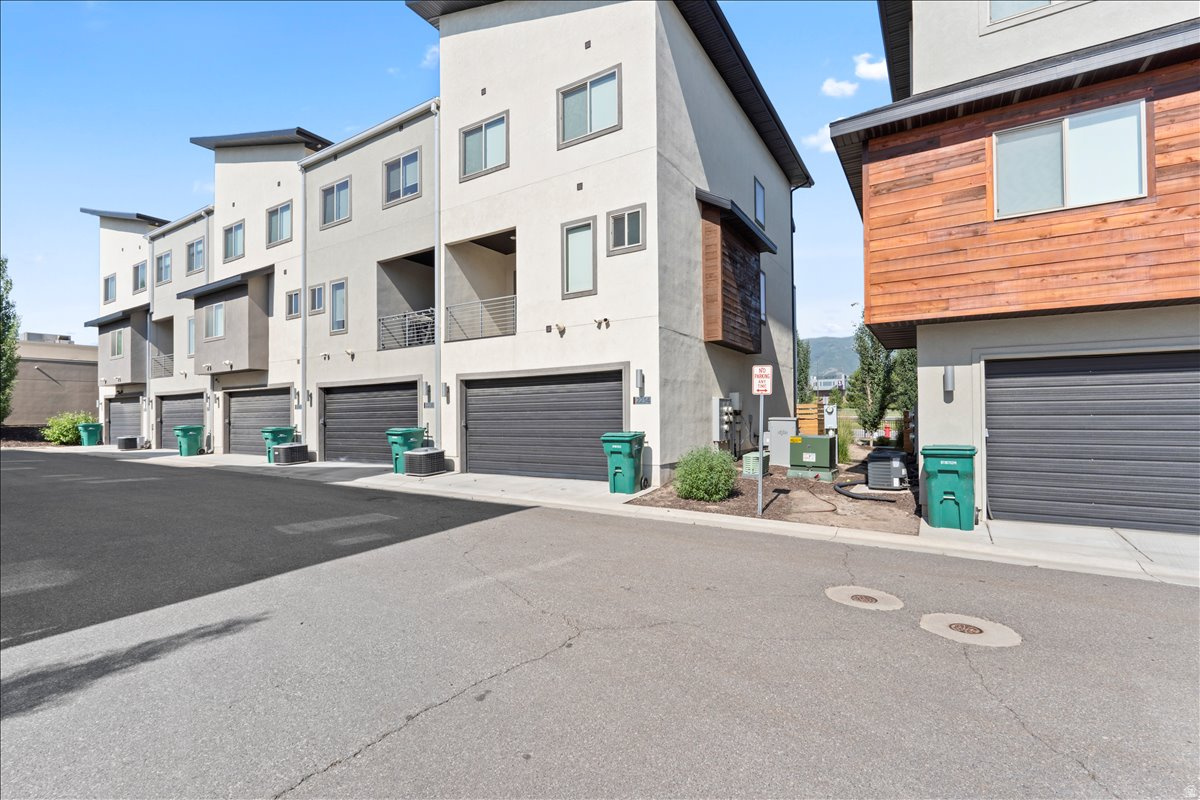 SUNRIVER TOWNHOMES - Residential