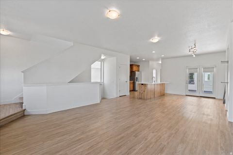 Tiny photo for 2234 N 450 W, Layton, UT 84041 (MLS # 2135079)