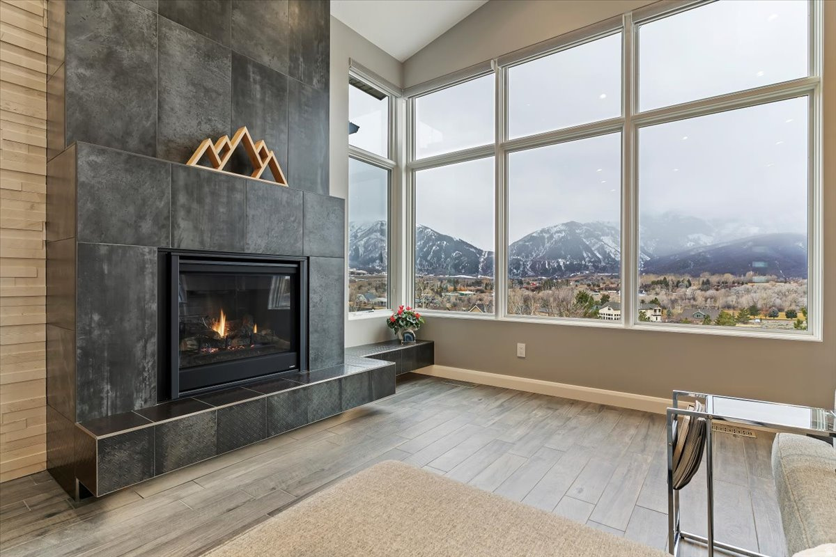 SHEEP CREEK - Residential