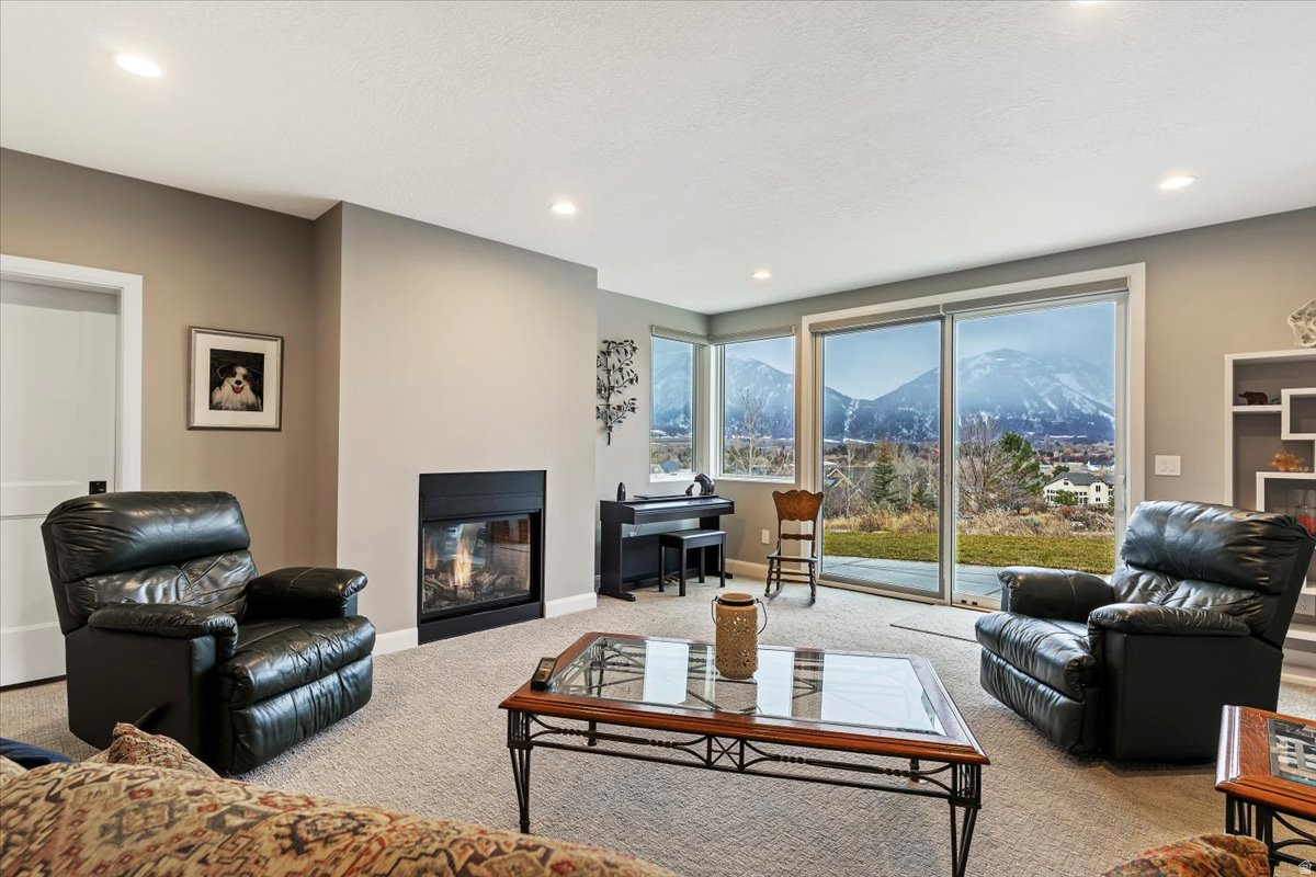 SHEEP CREEK - Residential