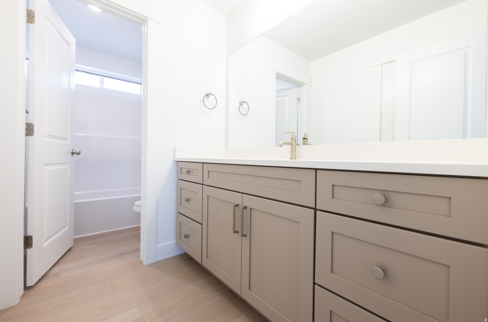 RIVER POINT - Residential